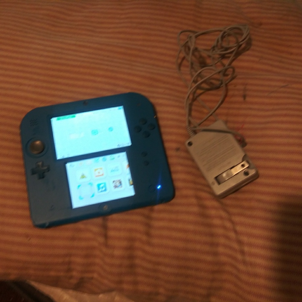 Nintendo 2 DS